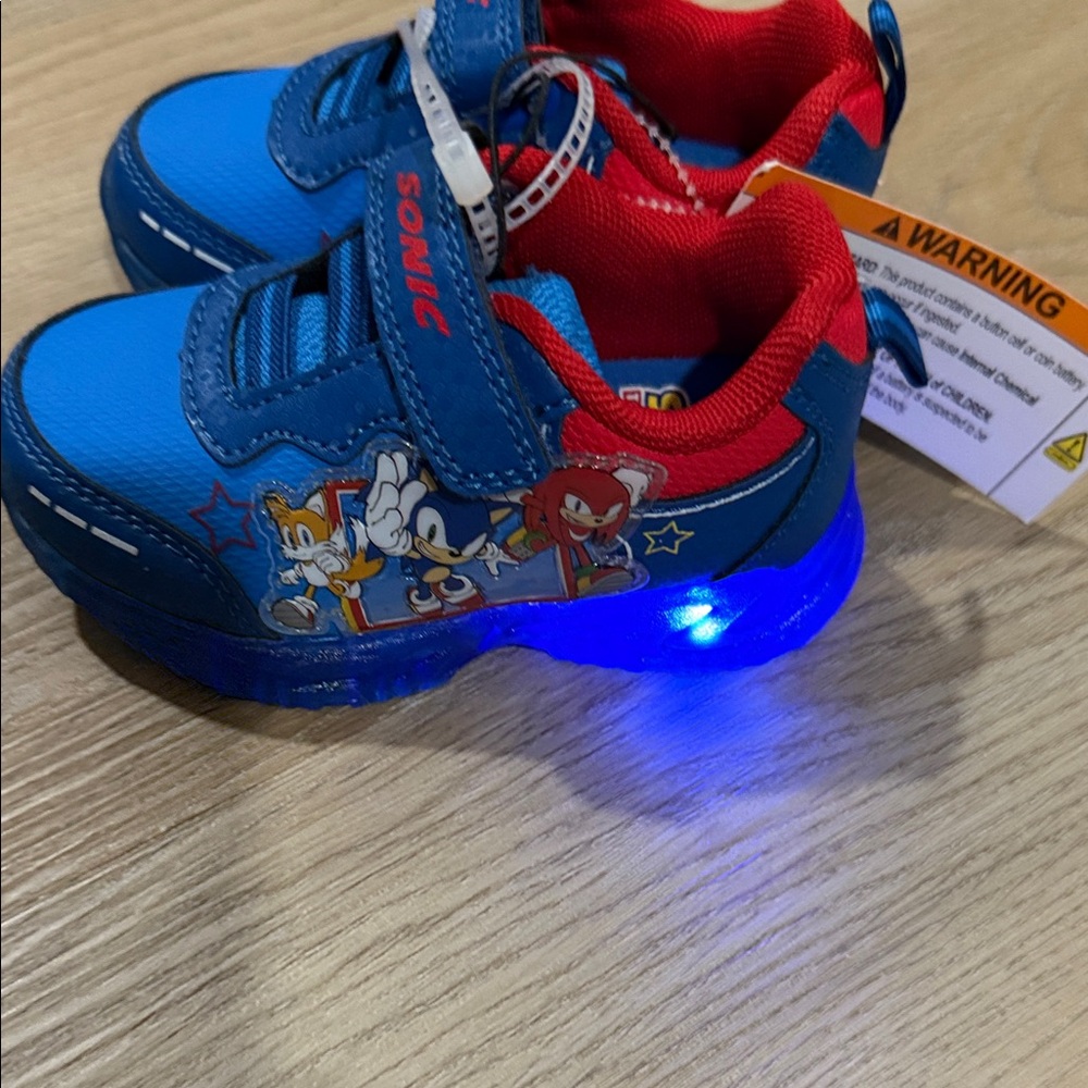 Kids Sonic Light-Up Sneakers in Blue & Red